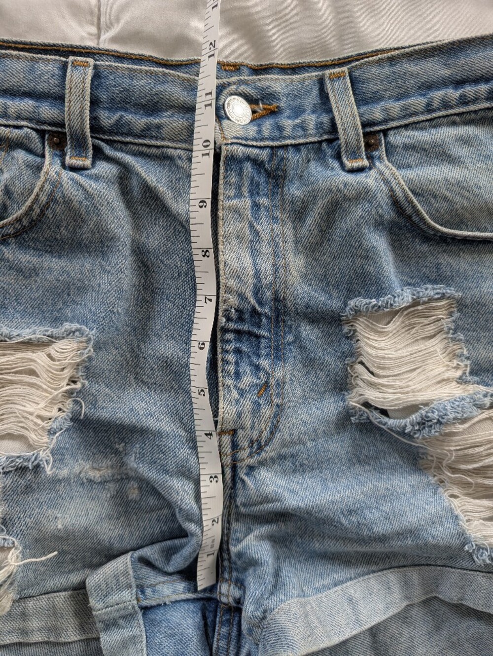 Women's Levis High Rise Distressed Shorts - Picture 6 of 6